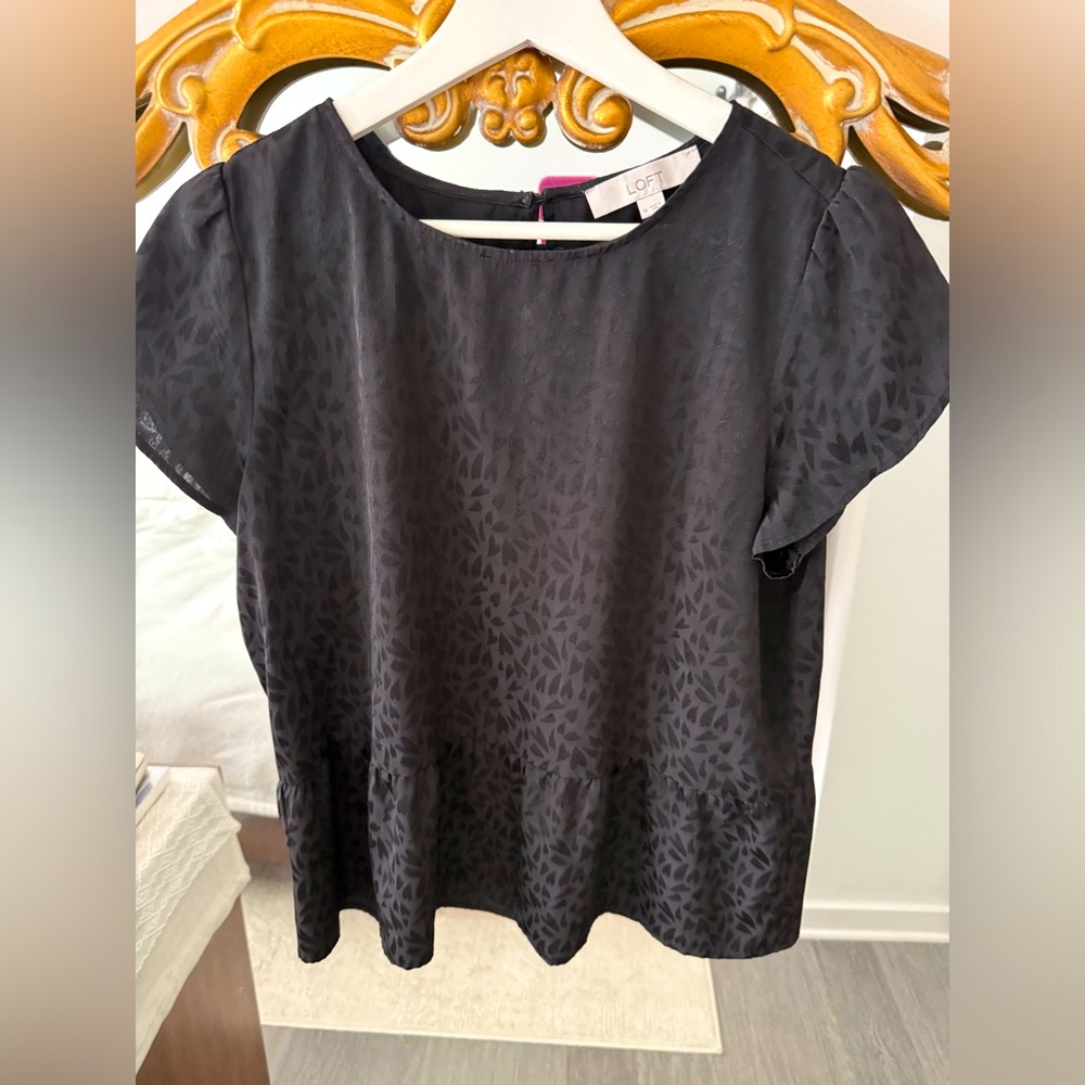 🖤LOFT Black Blouse